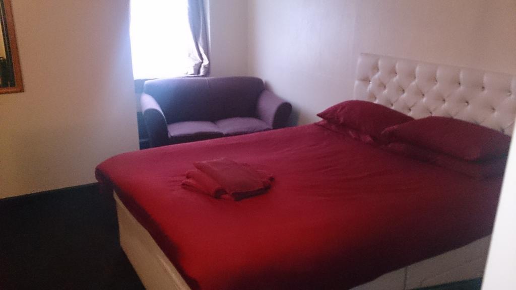 The Cross Inn Cauldon Bilik gambar